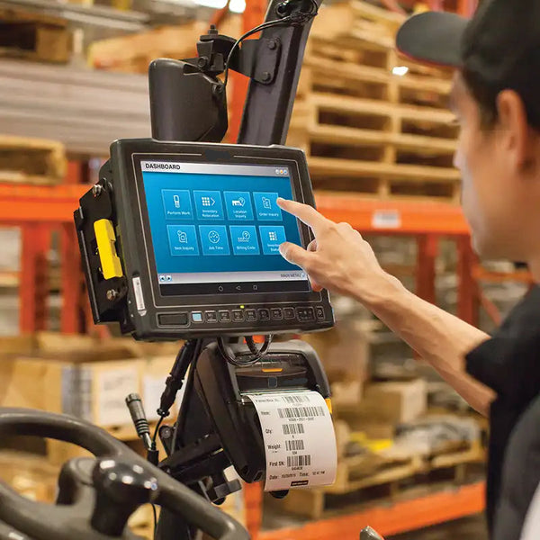 Montaje de tabletas en entornos de almacén y vehículos